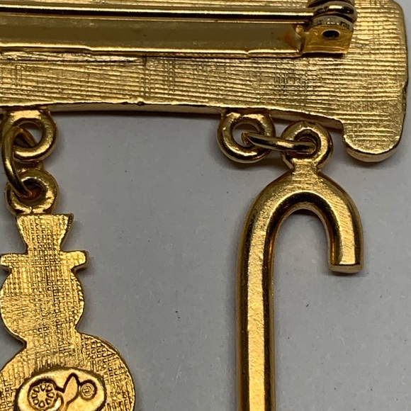 VTG Oops A Daisy Christmas Gold Tone Bar Pin Brooch With Charms - Picture 5 of 5